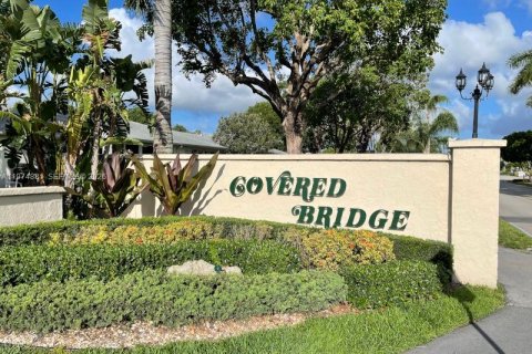 Condo in Lake Worth, Florida, 2 bedrooms № 2036275 - photo 22