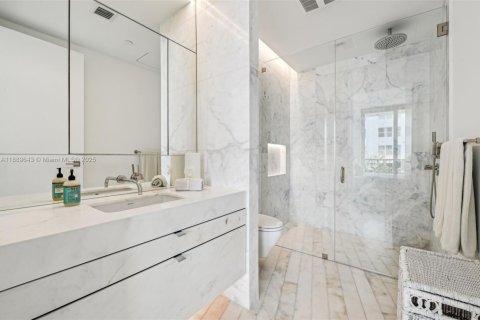 Copropriété à vendre à Miami Beach, Floride: 3 chambres, 210.8 m2 № 1943748 - photo 27