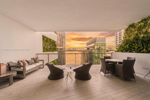 Copropriété à vendre à Miami Beach, Floride: 3 chambres, 210.8 m2 № 1943748 - photo 2