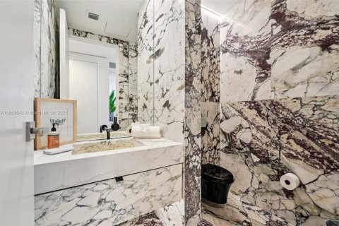 Copropriété à vendre à Miami Beach, Floride: 3 chambres, 210.8 m2 № 1943748 - photo 18