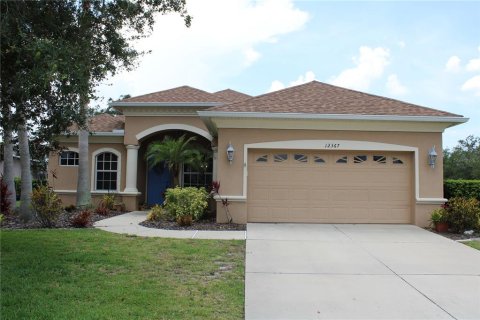 Casa en alquiler en Bradenton, Florida, 3 dormitorios, 203.73 m2 № 1915473 - foto 1