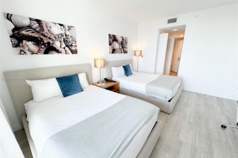 Copropriété à louer à Hallandale Beach, Floride: 2 chambres № 2018794 - photo 18