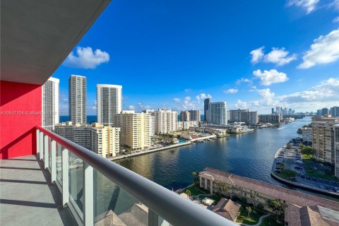 Copropriété à louer à Hallandale Beach, Floride: 2 chambres № 2018794 - photo 10