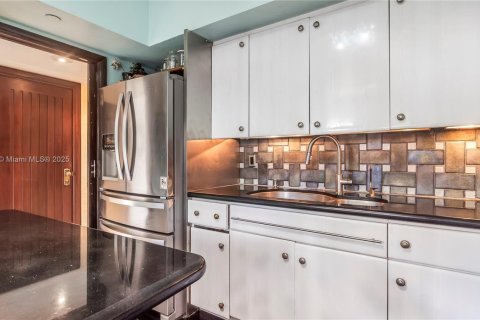 Copropriété à vendre à Sunny Isles Beach, Floride: 5 chambres, 289.39 m2 № 1952373 - photo 15