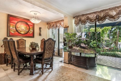 Copropriété à vendre à Sunny Isles Beach, Floride: 5 chambres, 289.39 m2 № 1952373 - photo 13