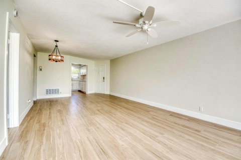 Copropriété à vendre à Tequesta, Floride: 2 chambres, 69.68 m2 № 2433956 - photo 10
