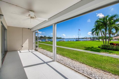 Copropriété à vendre à Tequesta, Floride: 2 chambres, 69.68 m2 № 2433956 - photo 4
