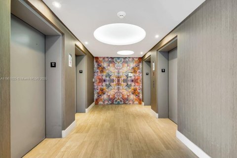 Hôtel, hôtellerie à vendre à Hollywood, Floride: 1 chambre, 80.73 m2 № 2015124 - photo 20