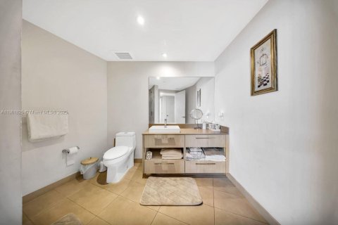 Hôtel, hôtellerie à vendre à Hollywood, Floride: 1 chambre, 80.73 m2 № 2015124 - photo 17