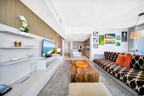 Hôtel, hôtellerie à vendre à Hollywood, Floride: 1 chambre, 80.73 m2 № 2015124 - photo 9