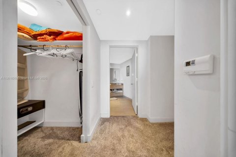 Hôtel, hôtellerie à vendre à Hollywood, Floride: 1 chambre, 80.73 m2 № 2015124 - photo 15