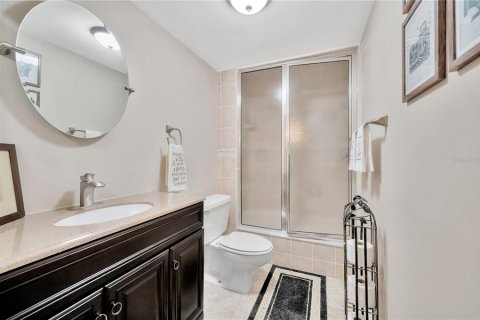 House in Riverview, Florida 6 bedrooms, 492.2 sq.m. № 2127895 - photo 21