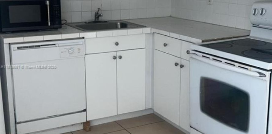 Condo in Plantation, Florida, 2 bedrooms  № 1783967