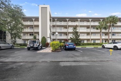 Condo à Coconut Creek, Floride, 2 chambres  № 2046652