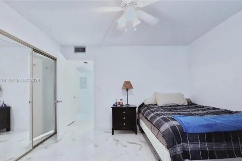 Copropriété à vendre à Coconut Creek, Floride: 2 chambres, 125.05 m2 № 2046652 - photo 17
