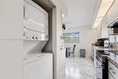 Copropriété à vendre à Coconut Creek, Floride: 2 chambres, 125.05 m2 № 2046652 - photo 6