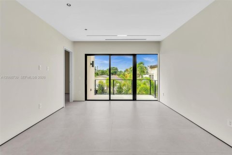 Touwnhouse à vendre à Miami, Floride: 4 chambres, 254.18 m2 № 2295594 - photo 28
