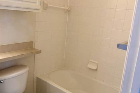 Copropriété à louer à Orlando, Floride: 2 chambres, 98.85 m2 № 2103447 - photo 16