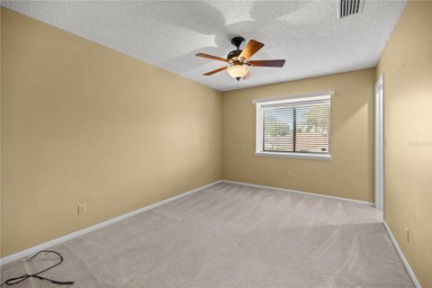 House in Ocala, Florida 3 bedrooms, 168.06 sq.m. № 2147527 - photo 25
