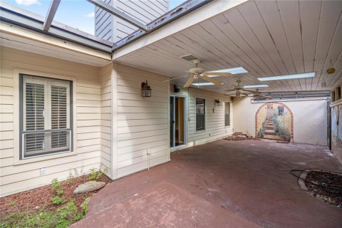House in Ocala, Florida 3 bedrooms, 168.06 sq.m. № 2147527 - photo 30