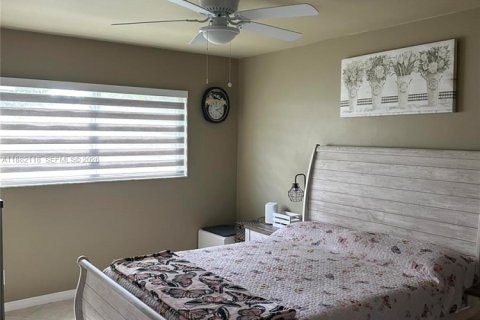 Copropriété à vendre à Dania Beach, Floride: 2 chambres, 80.82 m2 № 2195063 - photo 5