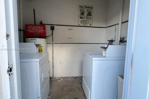 Copropriété à vendre à Dania Beach, Floride: 2 chambres, 80.82 m2 № 2195063 - photo 25