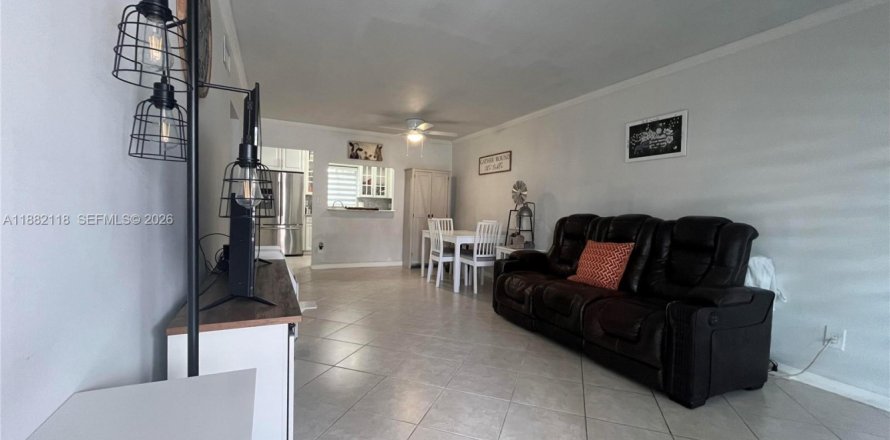 Condo à Dania Beach, Floride, 2 chambres № 2195063