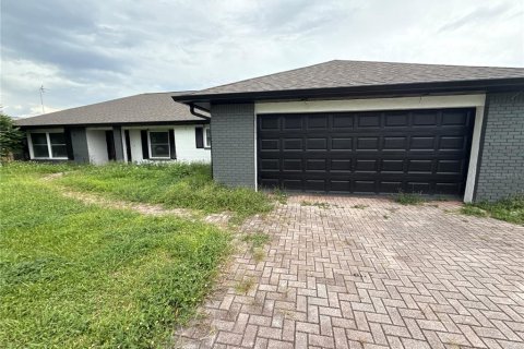 Villa ou maison à vendre à Belle Isle, Floride: 3 chambres, 179.12 m2 № 1905507 - photo 2