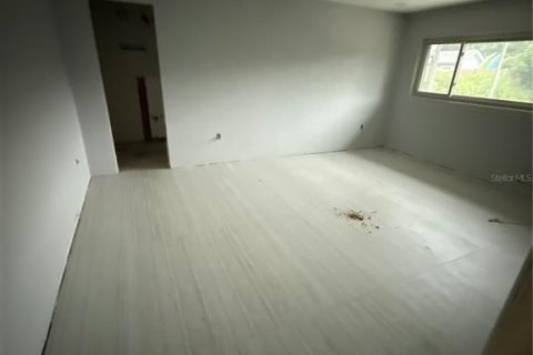 Villa ou maison à vendre à Belle Isle, Floride: 3 chambres, 179.12 m2 № 1905507 - photo 7