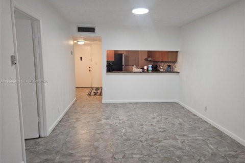 Copropriété à vendre à Davie, Floride: 1 chambre, 69.68 m2 № 2081227 - photo 4