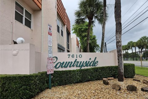 Copropriété à vendre à Davie, Floride: 1 chambre, 69.68 m2 № 2081227 - photo 2