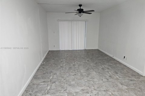 Copropriété à vendre à Davie, Floride: 1 chambre, 69.68 m2 № 2081227 - photo 3