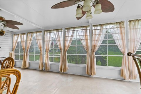 House in Summerfield, Florida 2 bedrooms, 138.24 sq.m. № 1904073 - photo 25