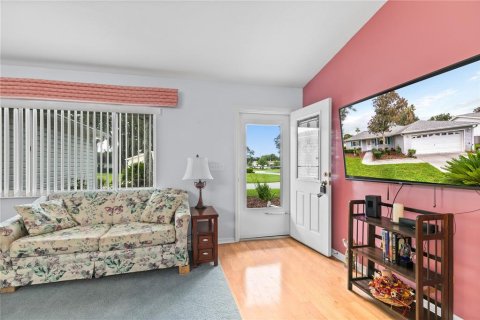 House in Summerfield, Florida 2 bedrooms, 138.24 sq.m. № 1904073 - photo 5