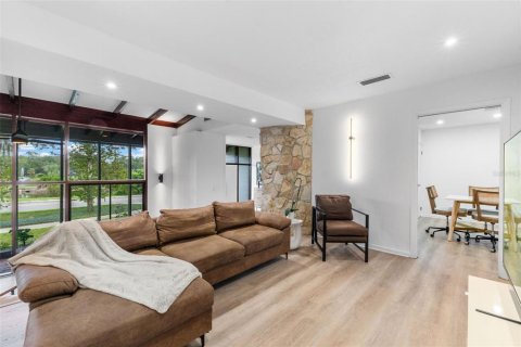 Villa ou maison à vendre à Longwood, Floride: 3 chambres, 217.11 m2 № 1910277 - photo 25