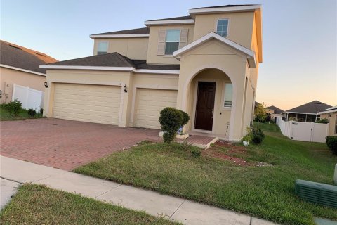 Casa en Davenport, Florida 4 dormitorios, 179.77 m2 № 2127690