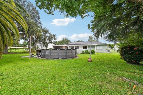 House in North Port, Florida 4 bedrooms, 140.84 sq.m. № 1359476 - photo 4