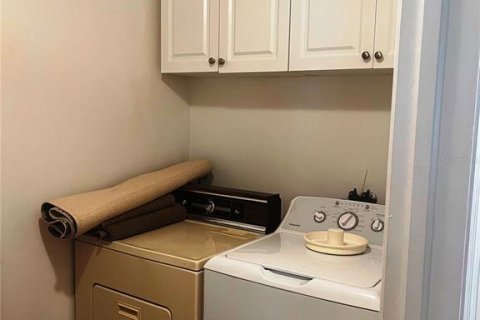 Купить кондоминиум в Вики Вачи, Флорида 6 комнат, 102.56м2, № 2205480 - фото 26