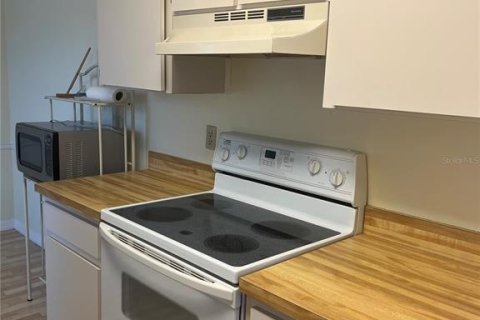 Купить кондоминиум в Вики Вачи, Флорида 6 комнат, 102.56м2, № 2205480 - фото 11