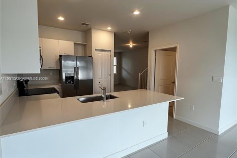 Condominio en venta en Miami, Florida, 3 dormitorios, 157.47 m2 № 2006190 - foto 7