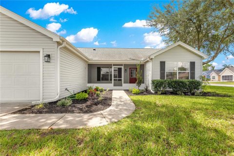 House in The Villages, Florida 3 bedrooms, 131.74 sq.m. № 1879536 - photo 2