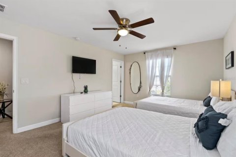 House in STOREY LAKE in Kissimmee, Florida 6 bedrooms, 305.74 sq.m. № 2393433 - photo 25