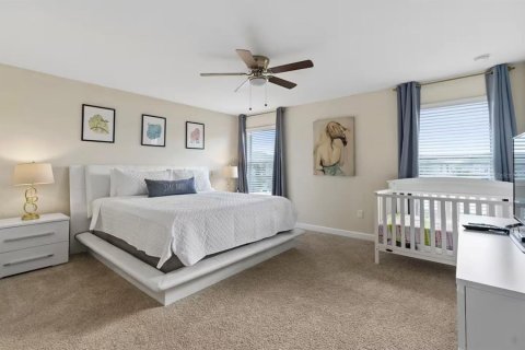 House in STOREY LAKE in Kissimmee, Florida 6 bedrooms, 305.74 sq.m. № 2393433 - photo 13