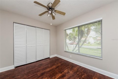 Casa en alquiler en Orlando, Florida, 3 dormitorios, 147.16 m2 № 1825123 - foto 12