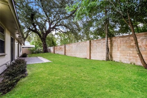 House in Belle Isle, Florida 3 bedrooms, 124.3 sq.m. № 1879693 - photo 15