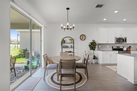 Casa en venta en Orlando, Florida, 5 dormitorios, 280.84 m2 № 1916181 - foto 18