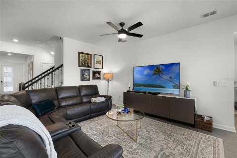 Casa en venta en Orlando, Florida, 5 dormitorios, 280.84 m2 № 1916181 - foto 16