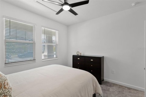 Casa en venta en Orlando, Florida, 5 dormitorios, 280.84 m2 № 1916181 - foto 24