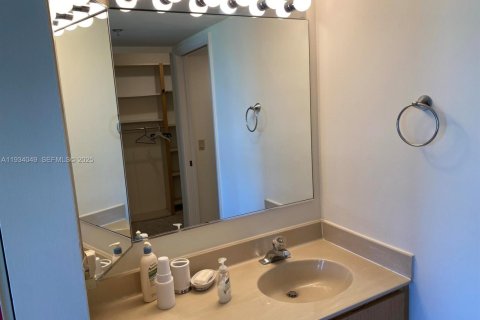 Снять в аренду кондоминиум в Юпитер, Флорида 2 спальни, 123.75м2, № 1992543 - фото 14