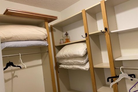 Снять в аренду кондоминиум в Юпитер, Флорида 2 спальни, 123.75м2, № 1992543 - фото 17